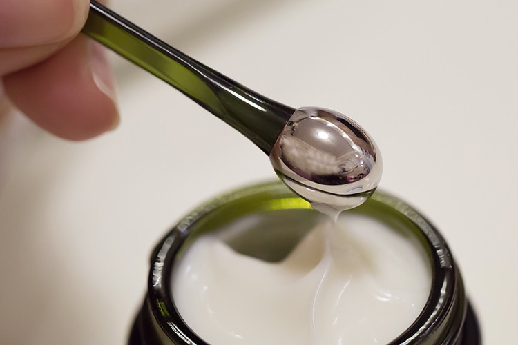 被美妆博主diss,美妆博主打假海蓝之谜