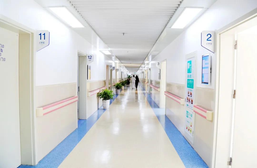 医疗美容诊所搬迁需要什么手续,医疗美容门诊变更