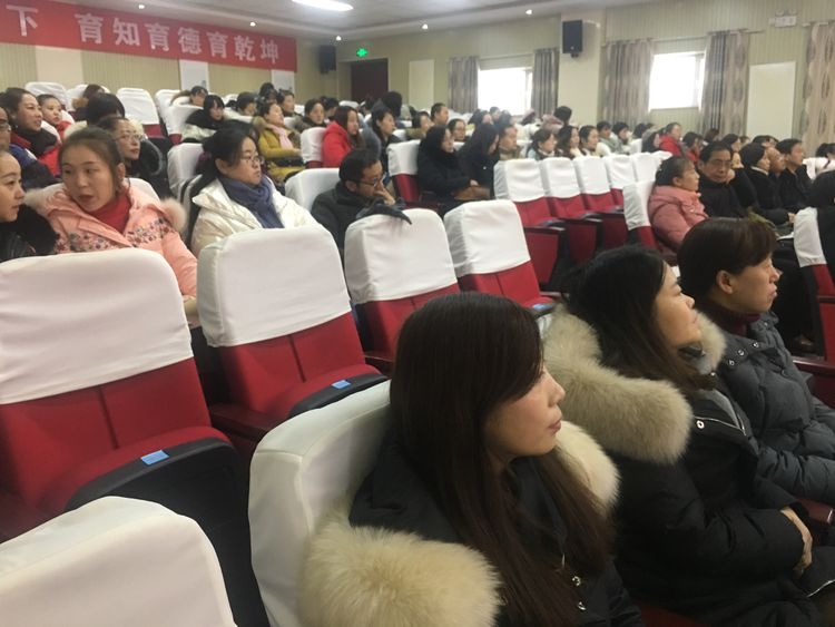 追逐梦想砥砺奋进,追逐梦想砥砺前行