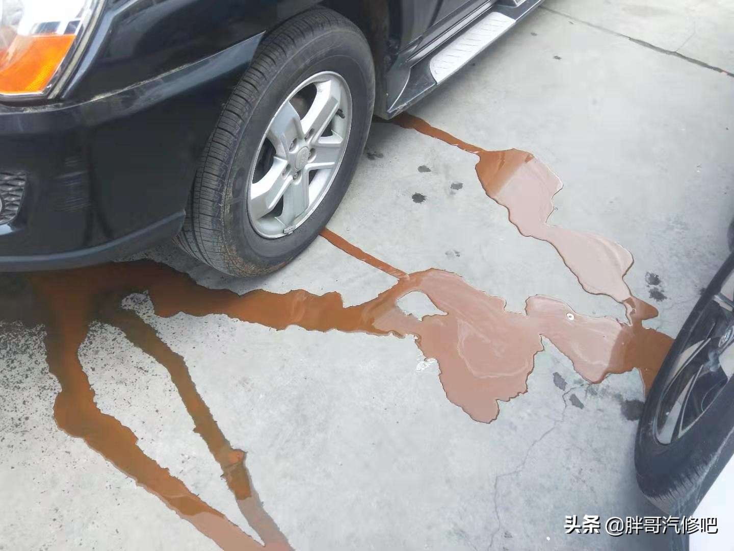 汽车暖风不热清洗暖风水箱管用吗,防冻液用了一段时间没颜色了