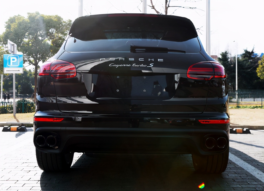 保时捷卡宴一共有几代车型,保时捷卡宴一共几代