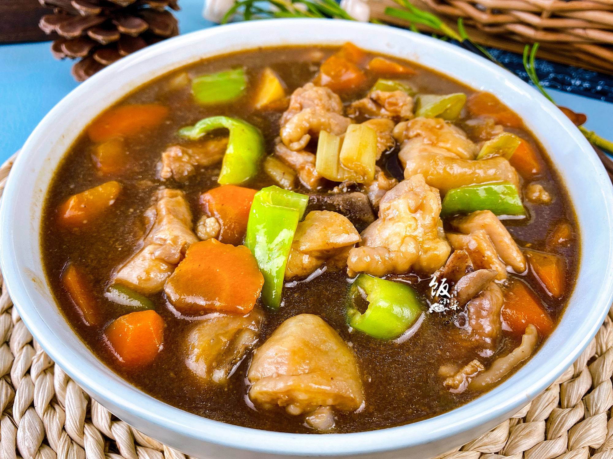 外卖黄焖鸡怎么吃不长肉,最正宗的黄焖鸡外卖做法