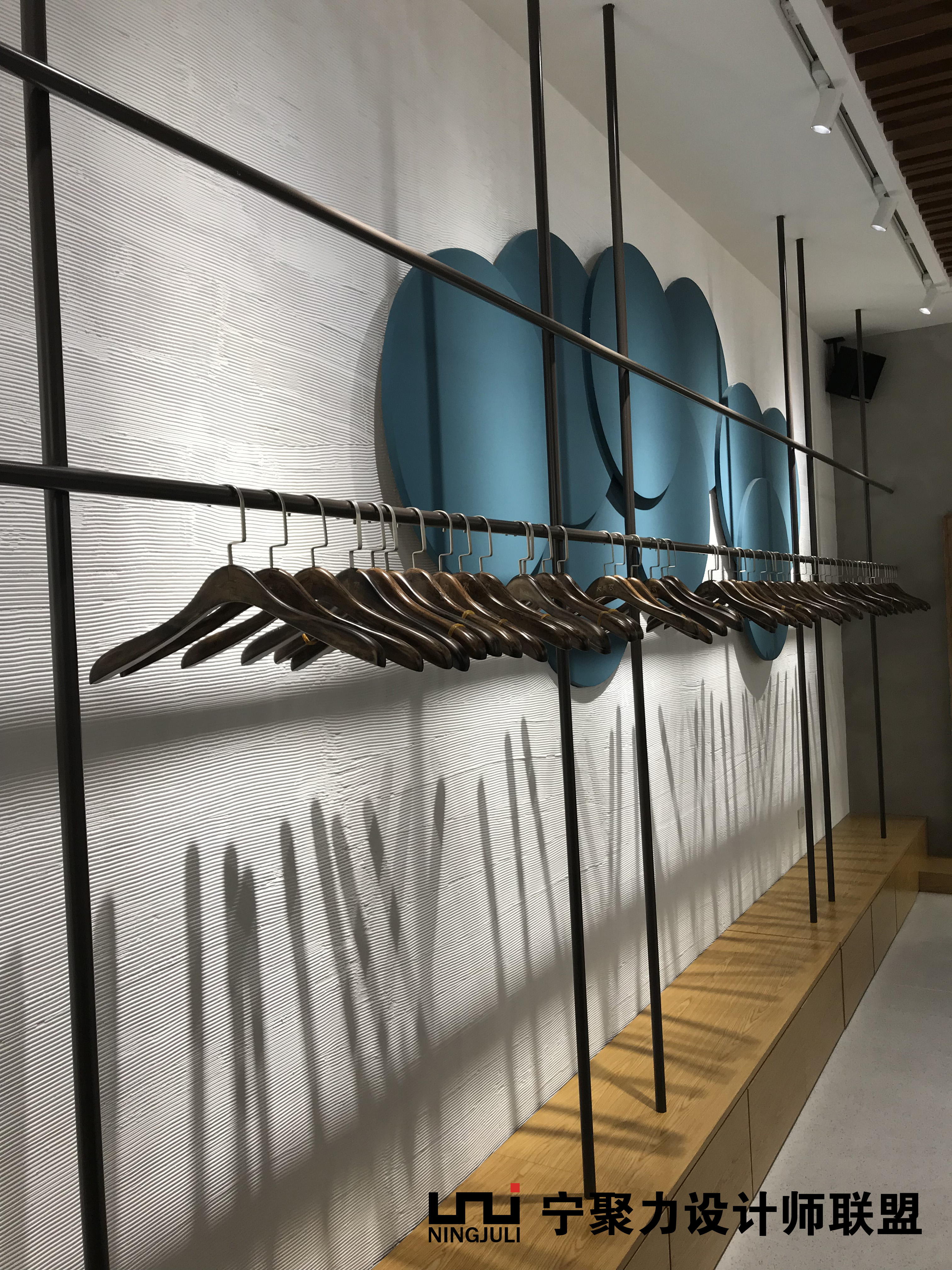 55平服装店铺装修设计图纸,15平米服装批发店装修图