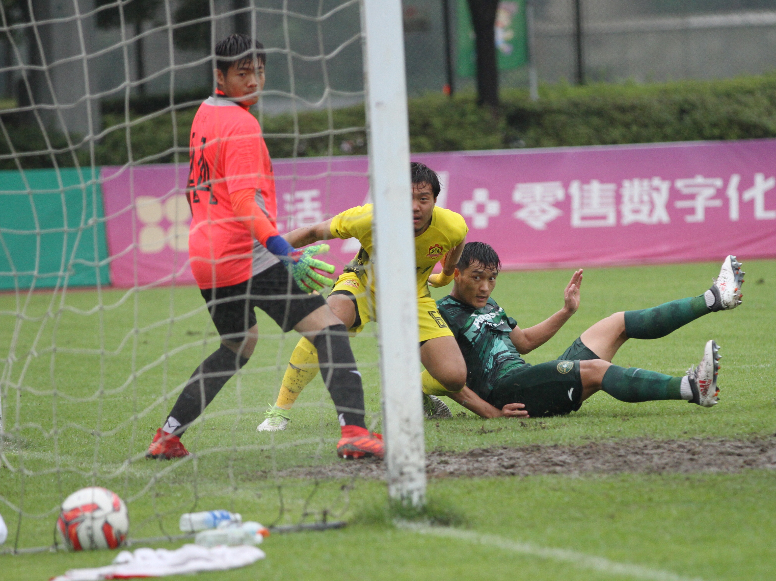 浙江绿城打出最硬气的一场平局,战报雨中激战支云两度扳平遭绝杀