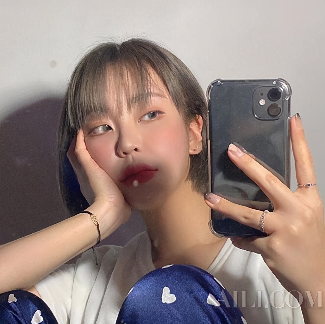 美瞳妆容颜色搭配,美瞳特色妆容有哪些