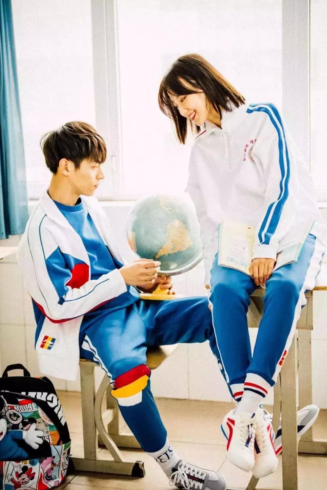 颜值不够衣品来凑高级感穿搭,颜值不够道具来凑墨镜style