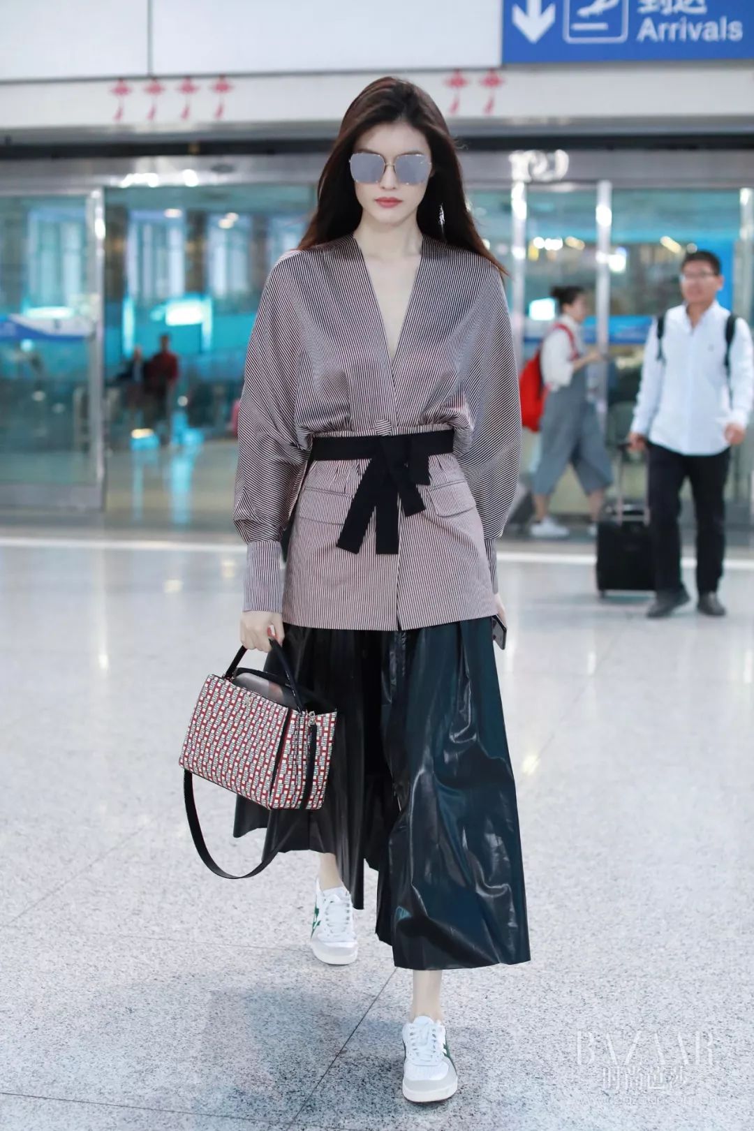 章子怡最惊艳的穿着,章子怡一个眼神霸气全开