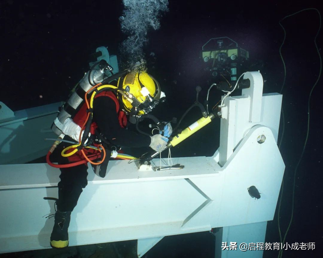 价值40万美元的头盔,美军40万美元头盔