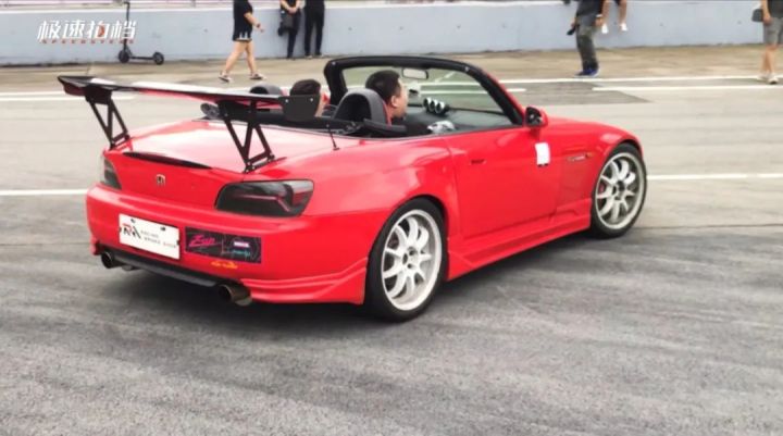 nana第一次到东京见到莲是多少集,nana第一次见面喝酒