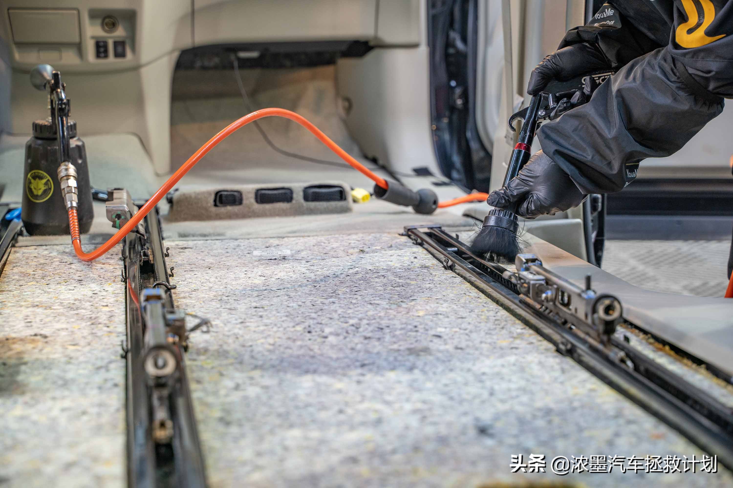 翻新一台老款丰田普瑞维亚,丰田普瑞维亚大翻新