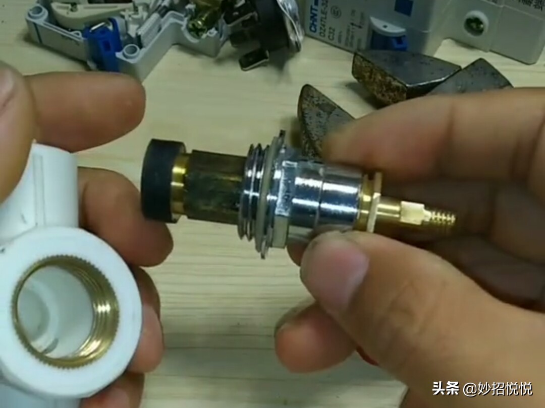 教你修混水阀,请师傅更换一个混水阀多少钱