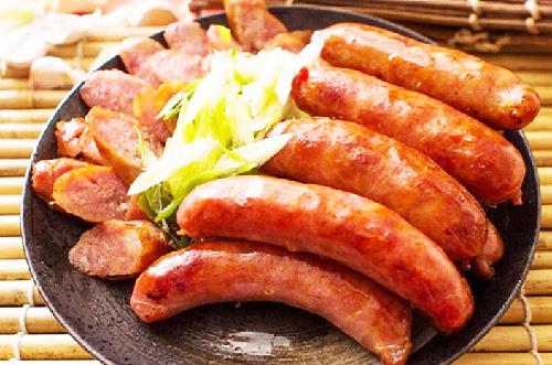 蒸香肠还是煮香肠好吃,生猪肠做香肠的做法