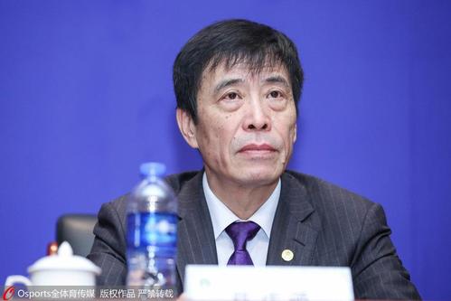 傅明错判鲁能视频,傅明中甲争议判罚