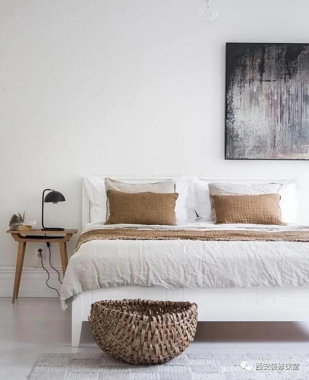 卧室放不下床头柜怎么办,卧室放不下床头柜6种形式搞定