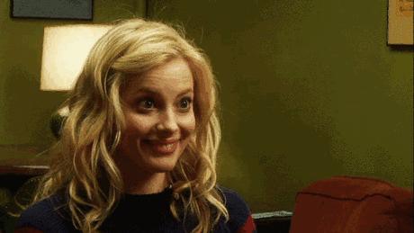 洗皱了的衣服不熨怎么弄平,把衣服熨皱了怎么办