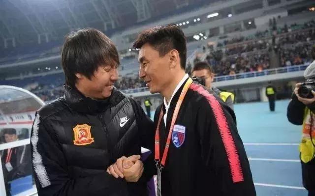 束昱辉出来了还会搞足球吗,束昱辉没有钱不要玩足球