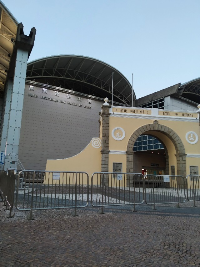 拱北地下商场购物攻略,拱北地下商场买衣服便宜吗