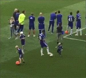 拜仁慕尼黑欧冠gif,欧冠最搞笑的图片