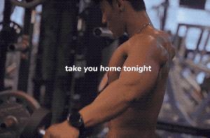 正太脸金刚身，36岁重庆小伙的肌肉身材太惹眼，保养的太好了