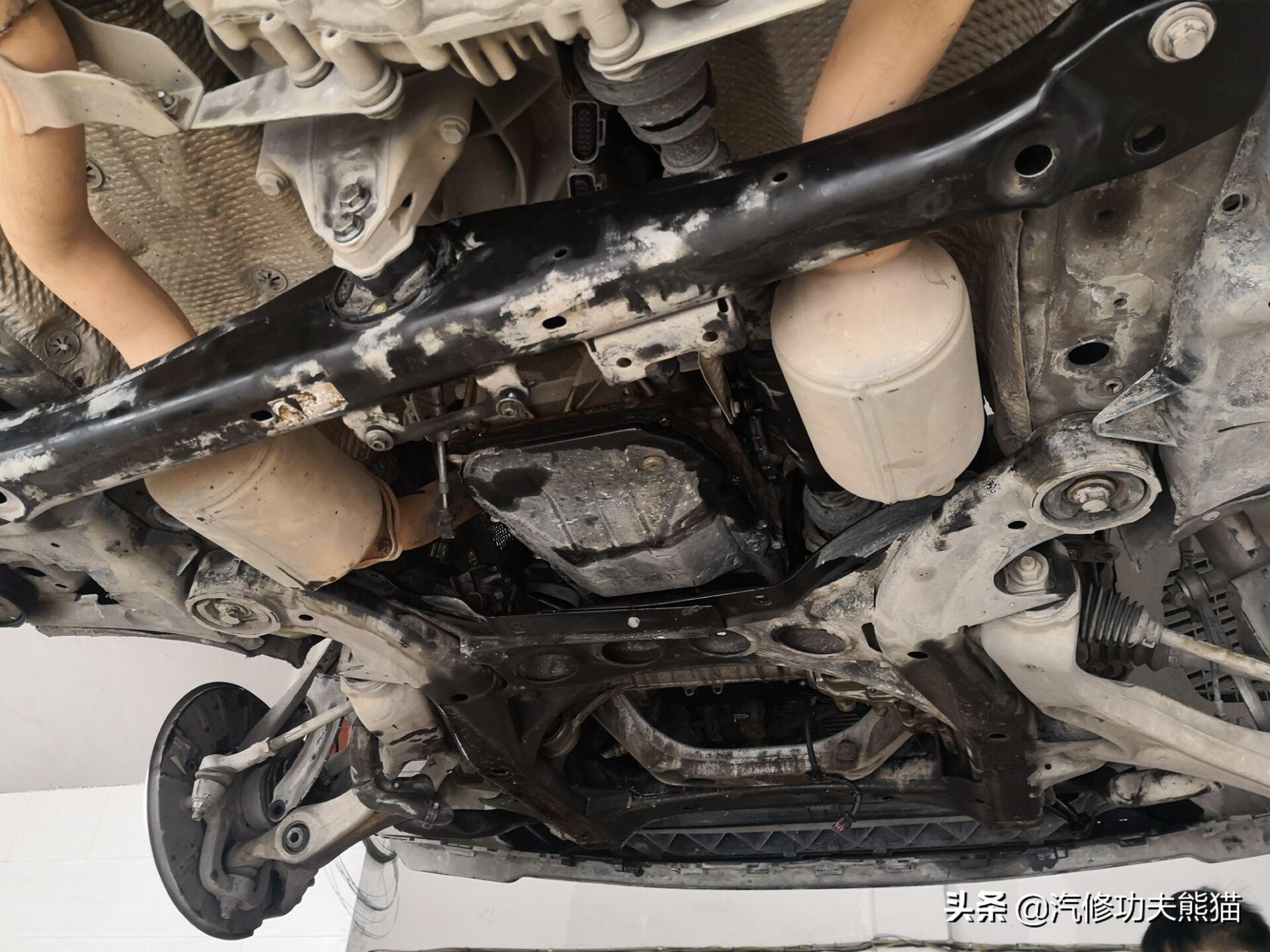 大众途锐急加速发动机故障灯点亮,大众新款途锐车子烧机油