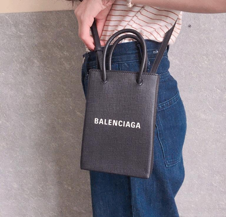 balenciaga手机包价格,balenciaga手机壳不包镜头