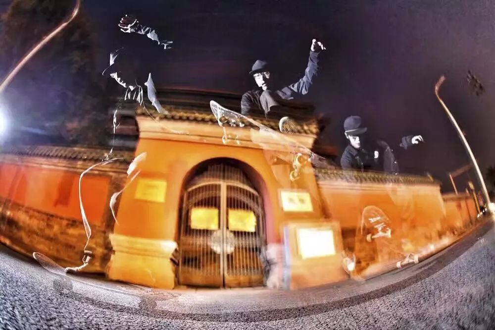 滑板人与普通人,滑板人的生活现状