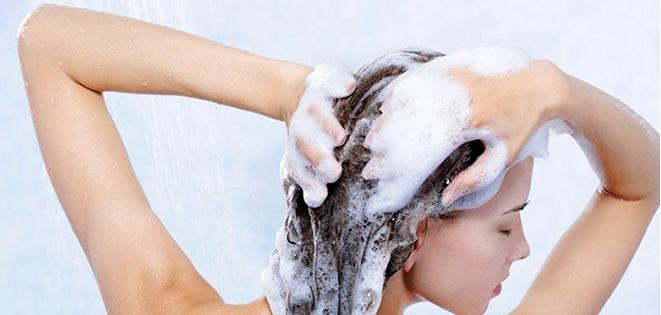 怎样挑选适合自己的洗发水,在洗发水专卖店挑选洗发水