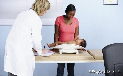 新生儿满月后要去医院做检查,新生儿满月要做检查吗