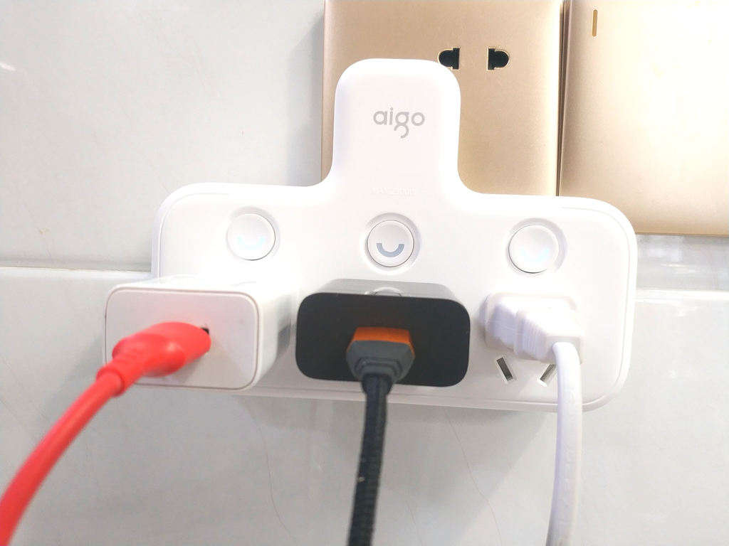 让用电变得安全还便利:aigo国民好物转换器体验