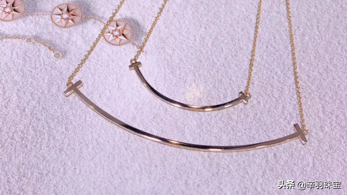 粗彩金项链适合什么吊坠,玉佛吊坠女款彩金项链