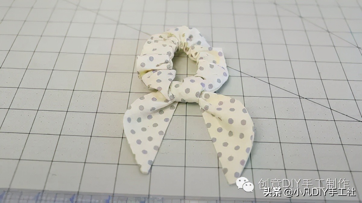 旧衣服飘带做头饰,十种diy简单的发饰