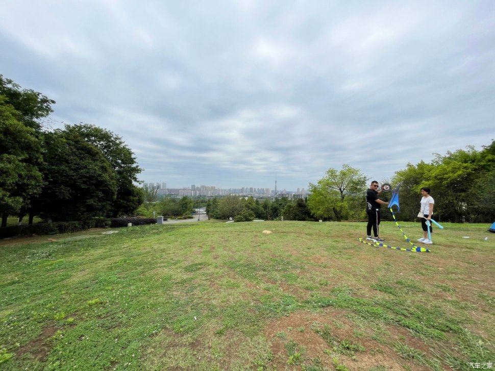 成都人会玩的景点,成都凤凰山公园可以爬山吗