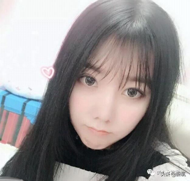 比小团团还火的女主播乔碧萝,斗鱼一姐小团团视频