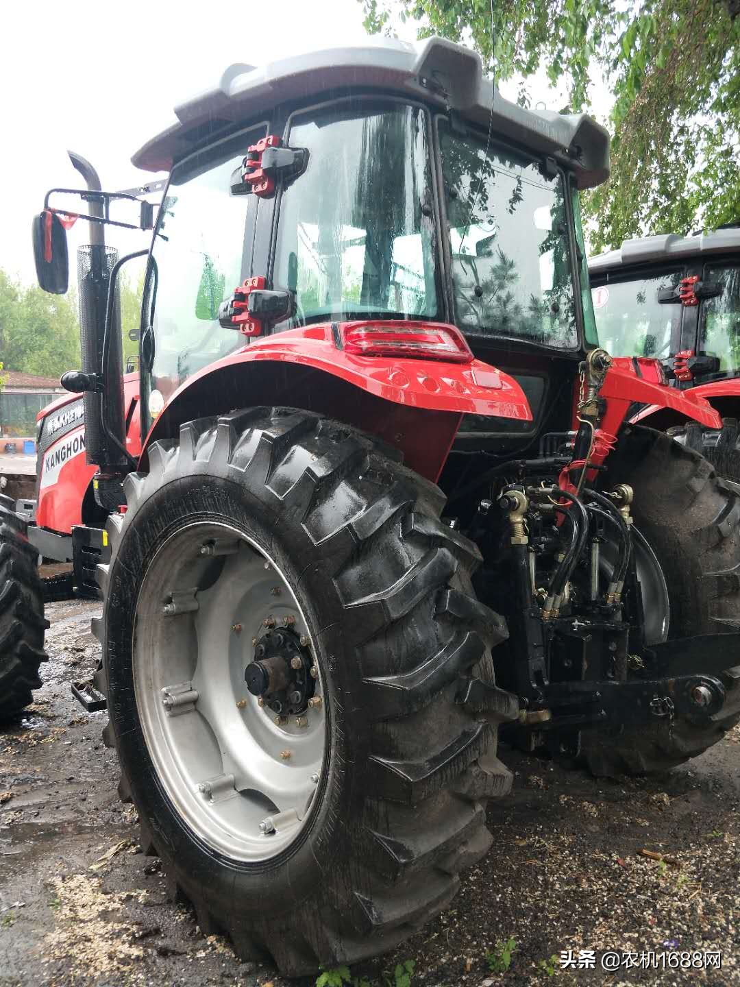 康弘2104拖拉机多少钱,二手康弘拖拉机1804多少钱