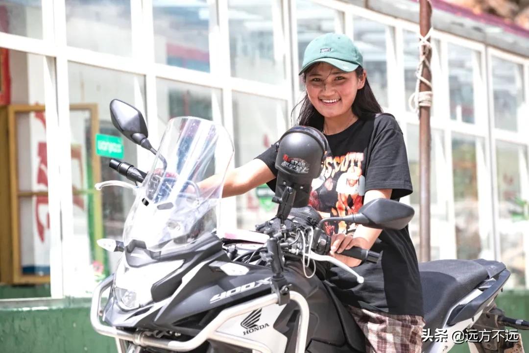 摩旅西藏带着一只狗遇见流浪狗,摩旅西藏路上的藏族同胞