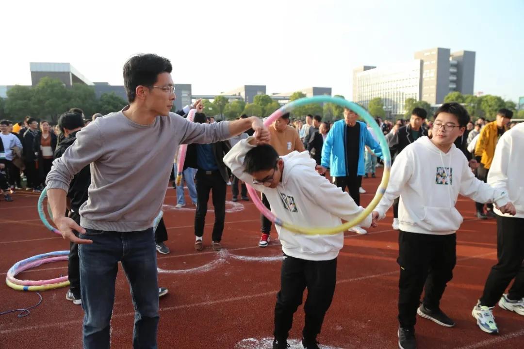 校运会盛况,靖江市第一中学校运动会2020