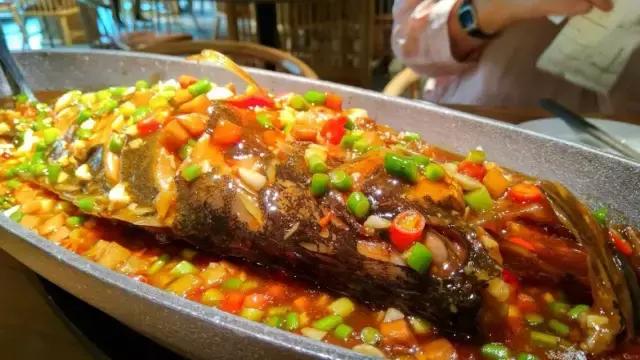 没想到北京地铁4号线这几站地能有30家好吃的，够你吃一年