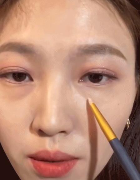 30个化妆小技巧视频教程,30个变漂亮的方法