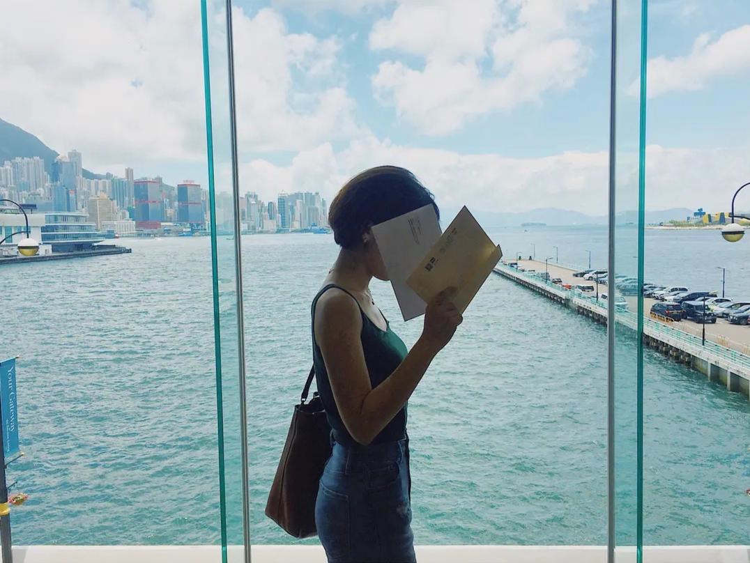 有纹身的女孩怎么样了,女生纹身后悔了怎么办