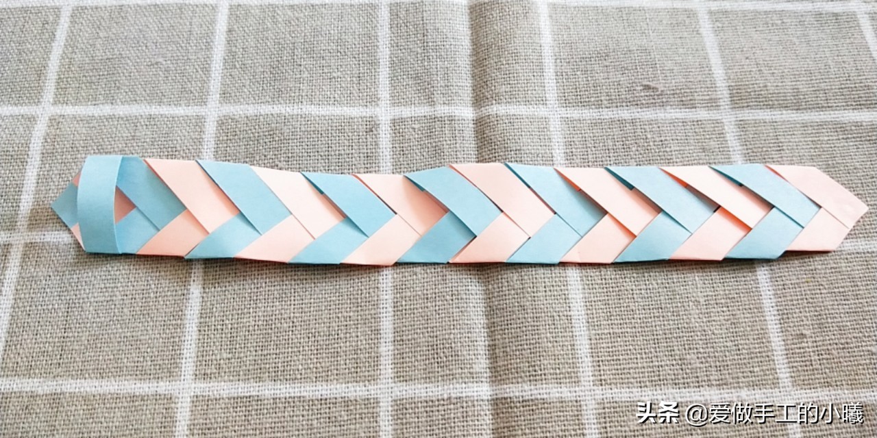 可爱的小熊手环简单手工,小兔子手环手工教程