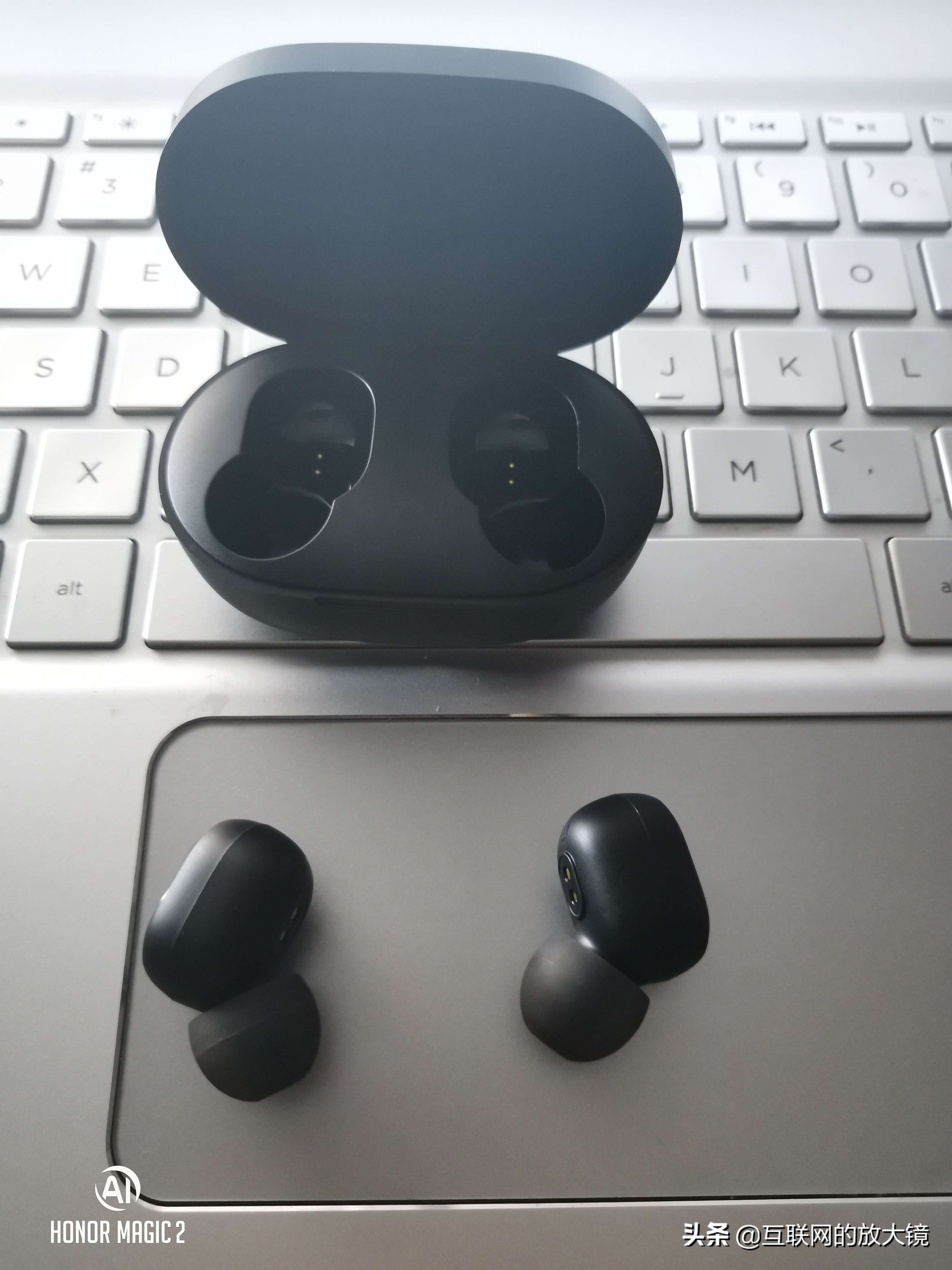 红米蓝牙耳机推荐评测最新款,低价小米蓝牙耳机9.9