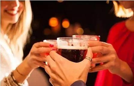 左腰痛癌症早期信号,乳房癌症的早期信号