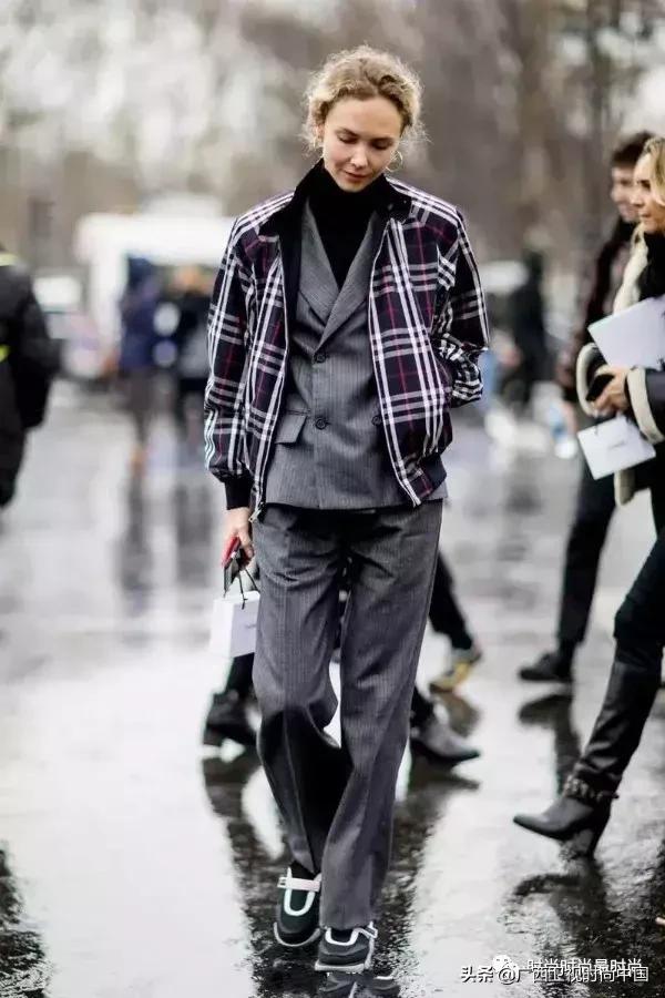 老爹鞋视觉上比较大怎么搭配,老爹鞋哪款好看舒适又百搭