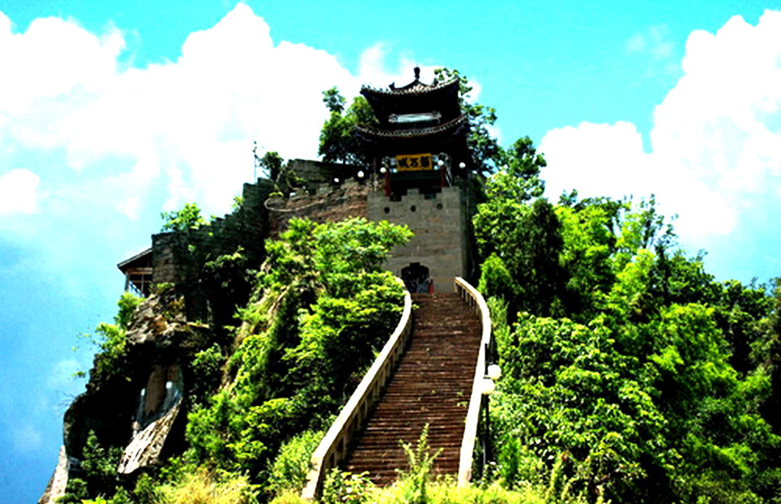 云阳历史景点磨盘寨,江阴江防要塞