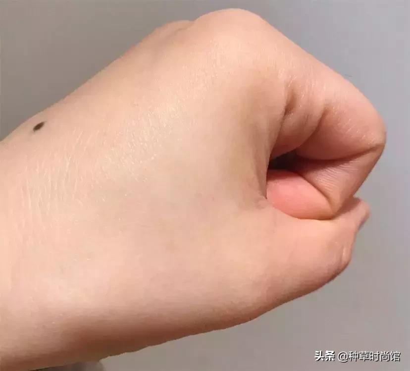 妆前涂太多底妆会怎样,妆前底妆少