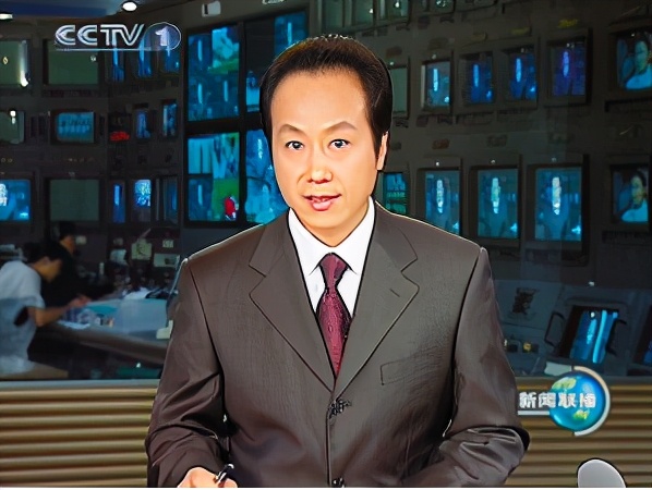 罗京去世12年母亲不知死讯,罗京去世前影像