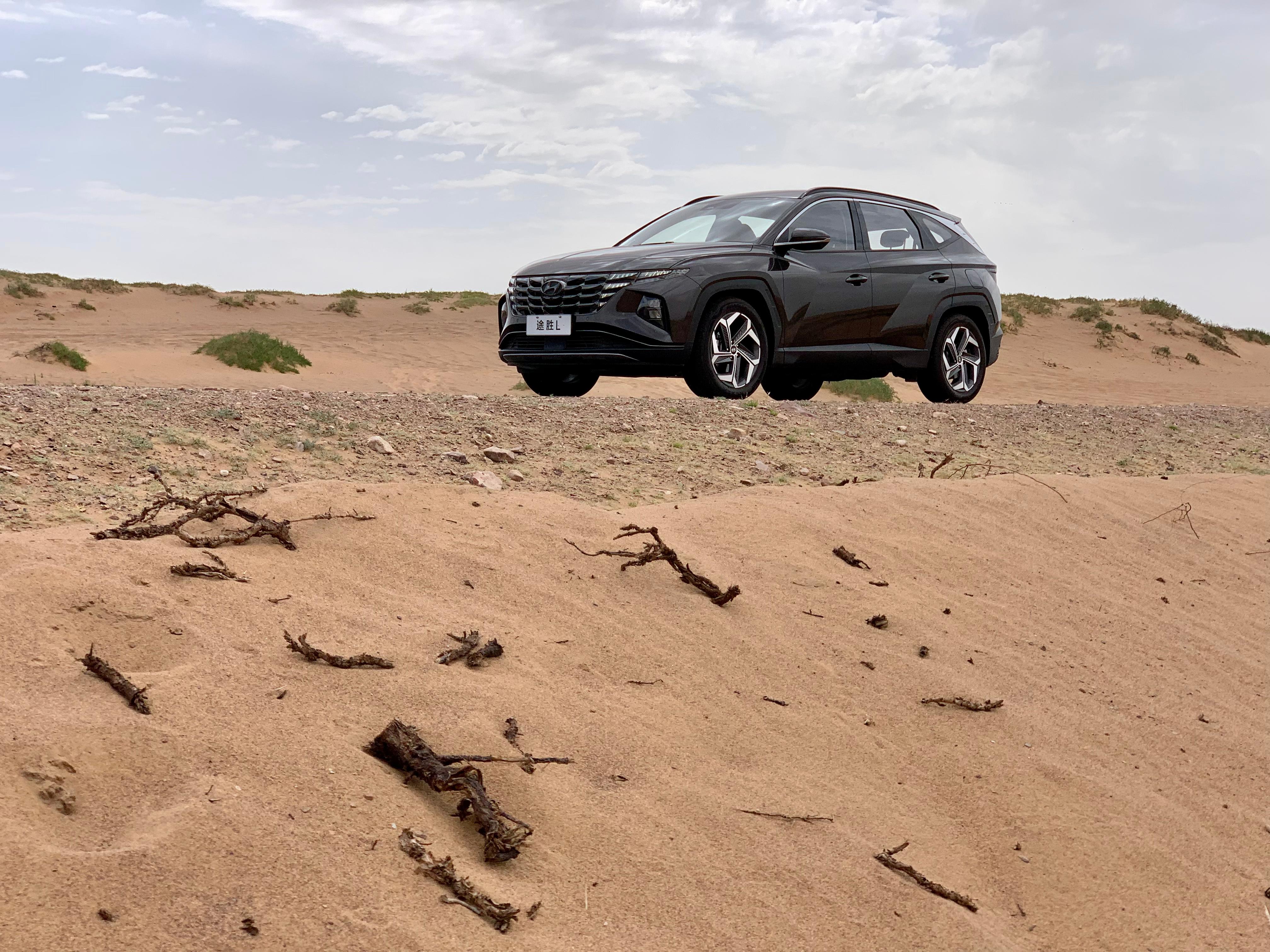 第五代途胜l与狮铂拓界对比,第五代途胜l售价17-21万