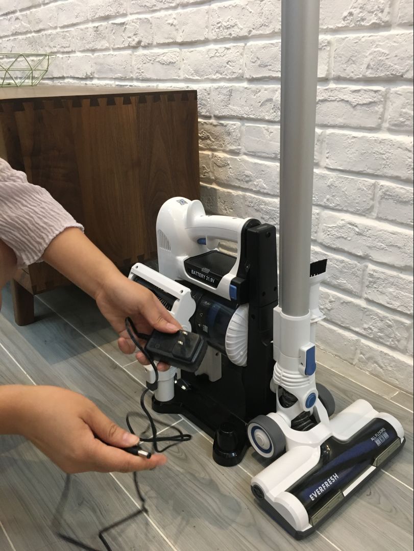 怎么看戴森吸尘器是24款的,正负零吸尘器与戴森对比