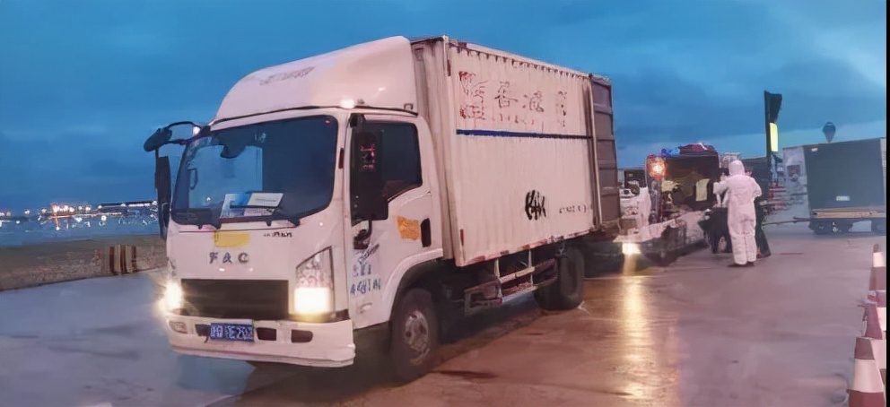 怡亚通物流旗下北京春溢通物流荣登“平安交通奋斗者·北京榜样”