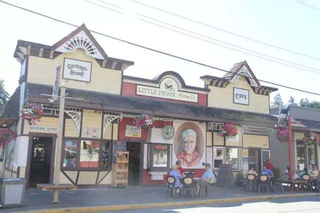 没有产业的城市,没有商业化的小镇